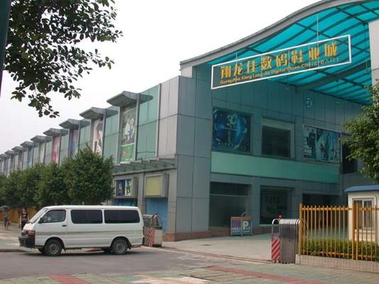 中国 サテンの傷の自由な帯電防止質の金属のパネル式カーテンウォールは設計を予約しました サプライヤー